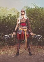 Cosplay-Cover: Kratos (female)