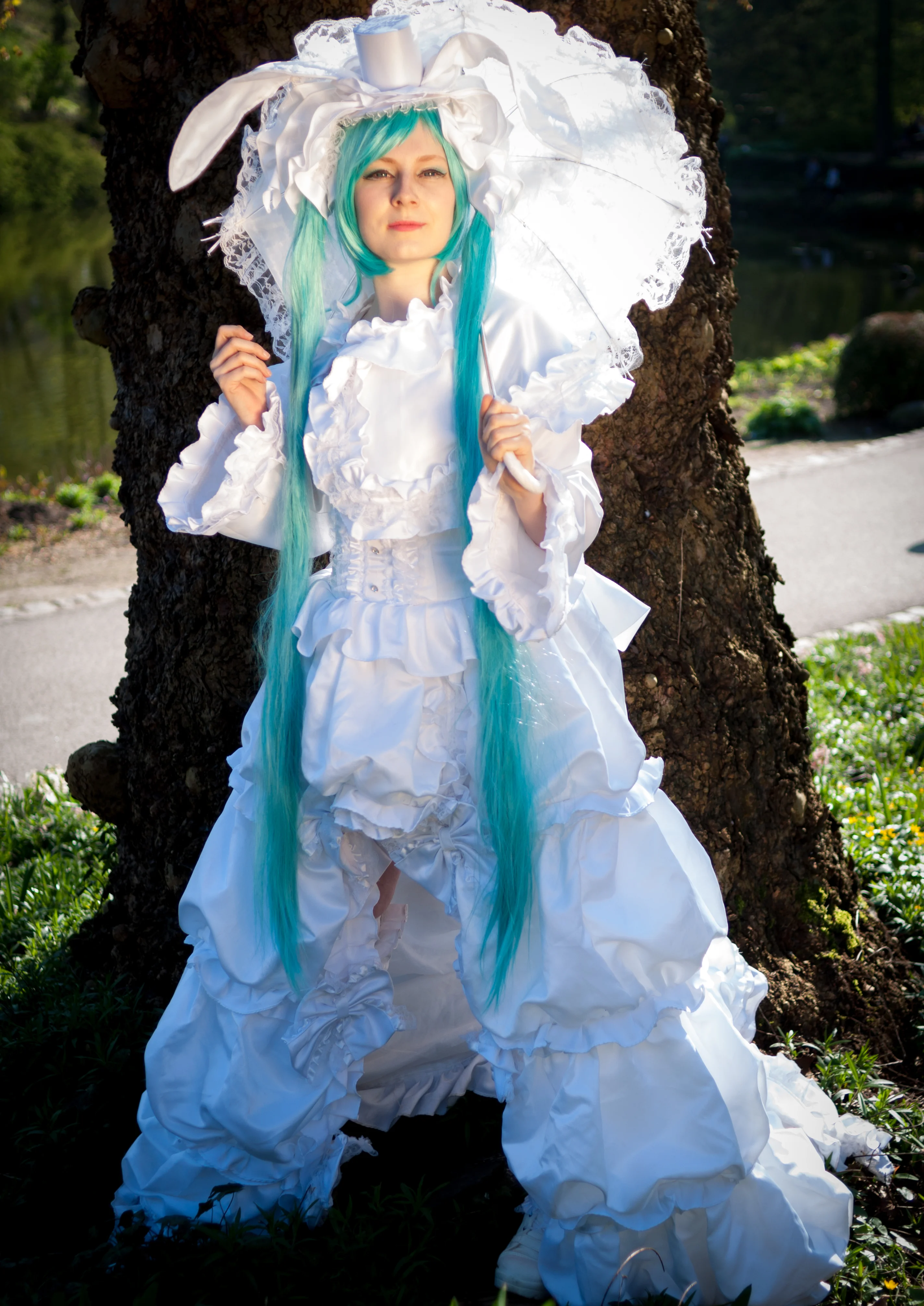 Cosplay-Cover: Miku Hatsune [White Rabbit]