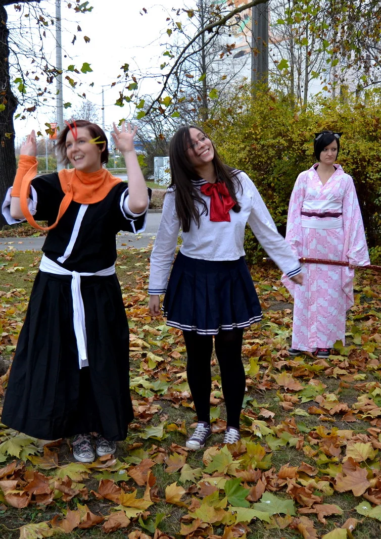 Cosplay-Cover: Schulmädchen