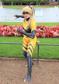 Cosplay-Cover: Queen Bee