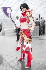 Cosplay-Cover: Sorcerer's armor (human female)