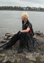 Cosplay-Cover: Cloud Strife AC ältere Bilder