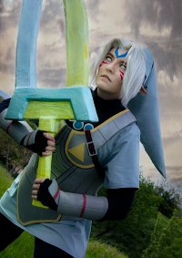 Cosplay-Cover: Grimmige Gottheit [Fierce Deity Link]