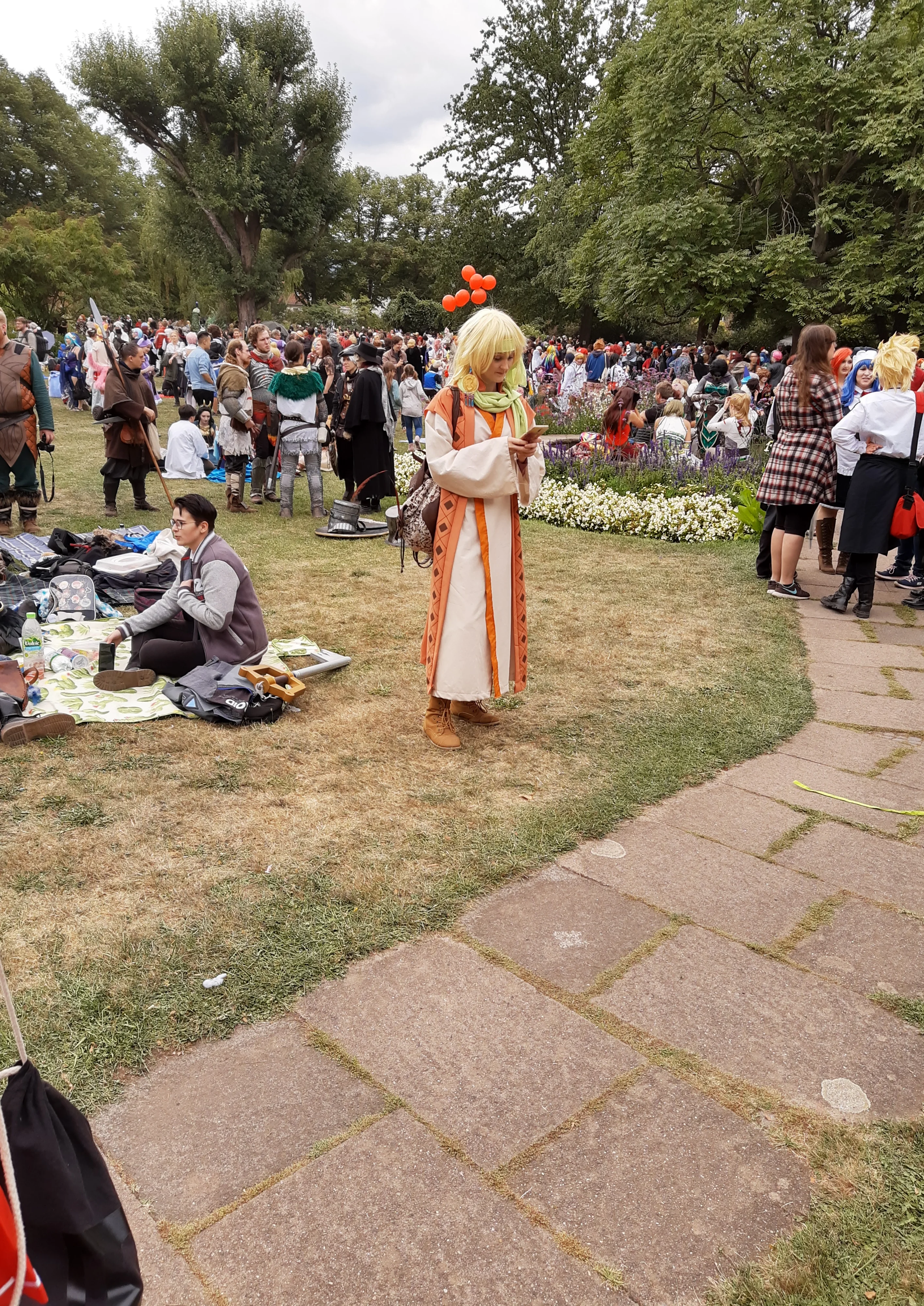 Cosplay-Cover: Zeno (yellow Dragon)