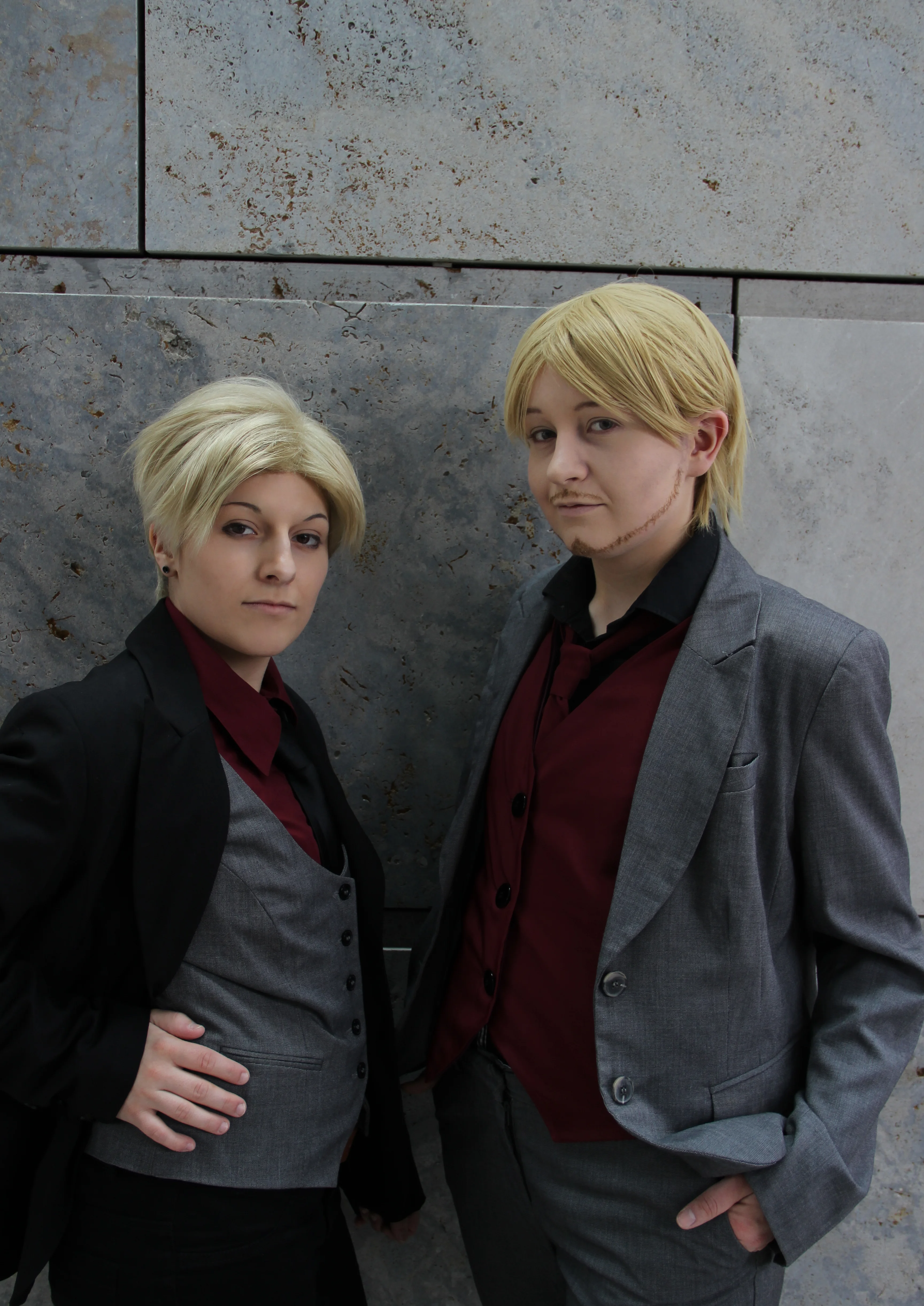 Cosplay-Cover: Nanaba [Suit]