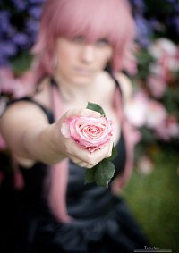 Cosplay-Cover: Yuno [Schwarzes Kleid]