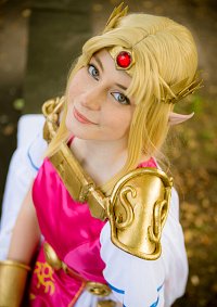 Cosplay-Cover: Prinzessin Zelda [A Link between Worlds]