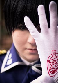 Cosplay-Cover: Roy Mustang