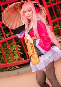 Cosplay-Cover: Megurine Luka • WaLolita Kimono