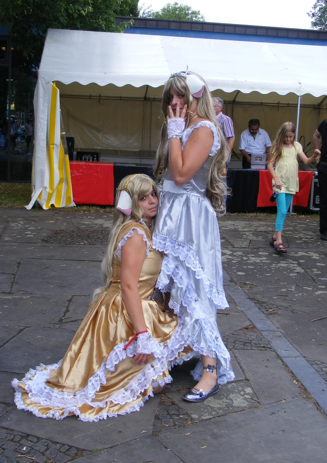 Cosplay-Cover: Chii (Gold Version)