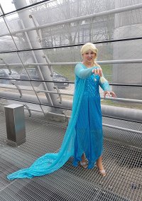 Cosplay-Cover: Königin Elsa von Arendelle