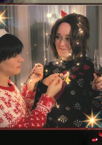 Cosplay-Cover: Hanji Zoë (Christmas Bakery)