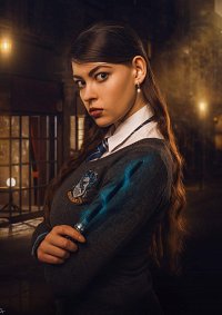 Cosplay-Cover: Ravenclaw-Schülerin OC