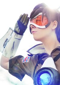 Cosplay-Cover: Lena Oxton [Tracer]