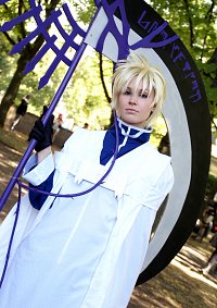 Cosplay-Cover: Frau (Bishop)