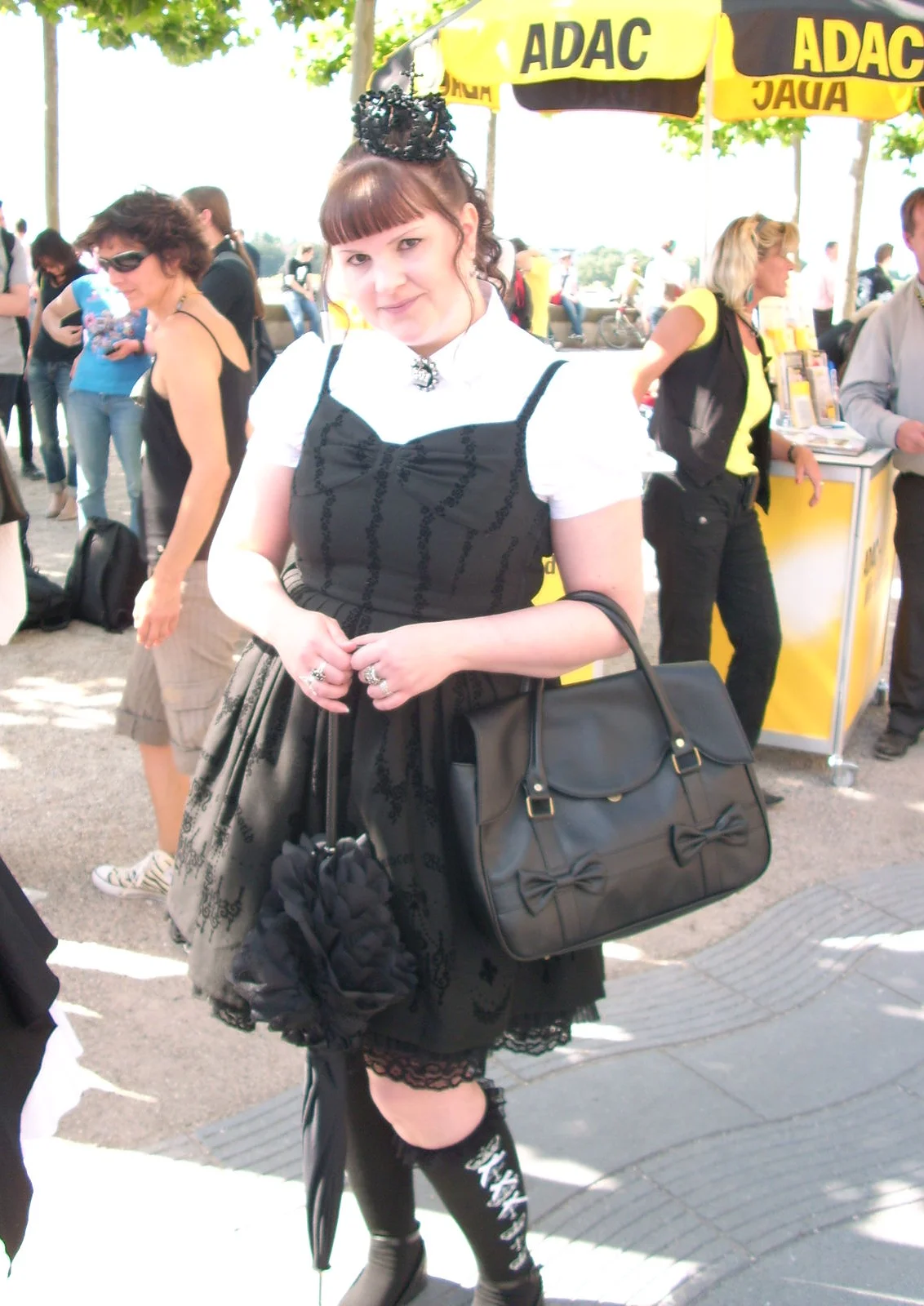 Cosplay-Cover: Innocent World-Crown Lolita