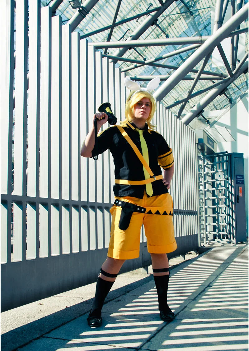 Cosplay-Cover: Kagamine Rin ~Love Eager Revenge~