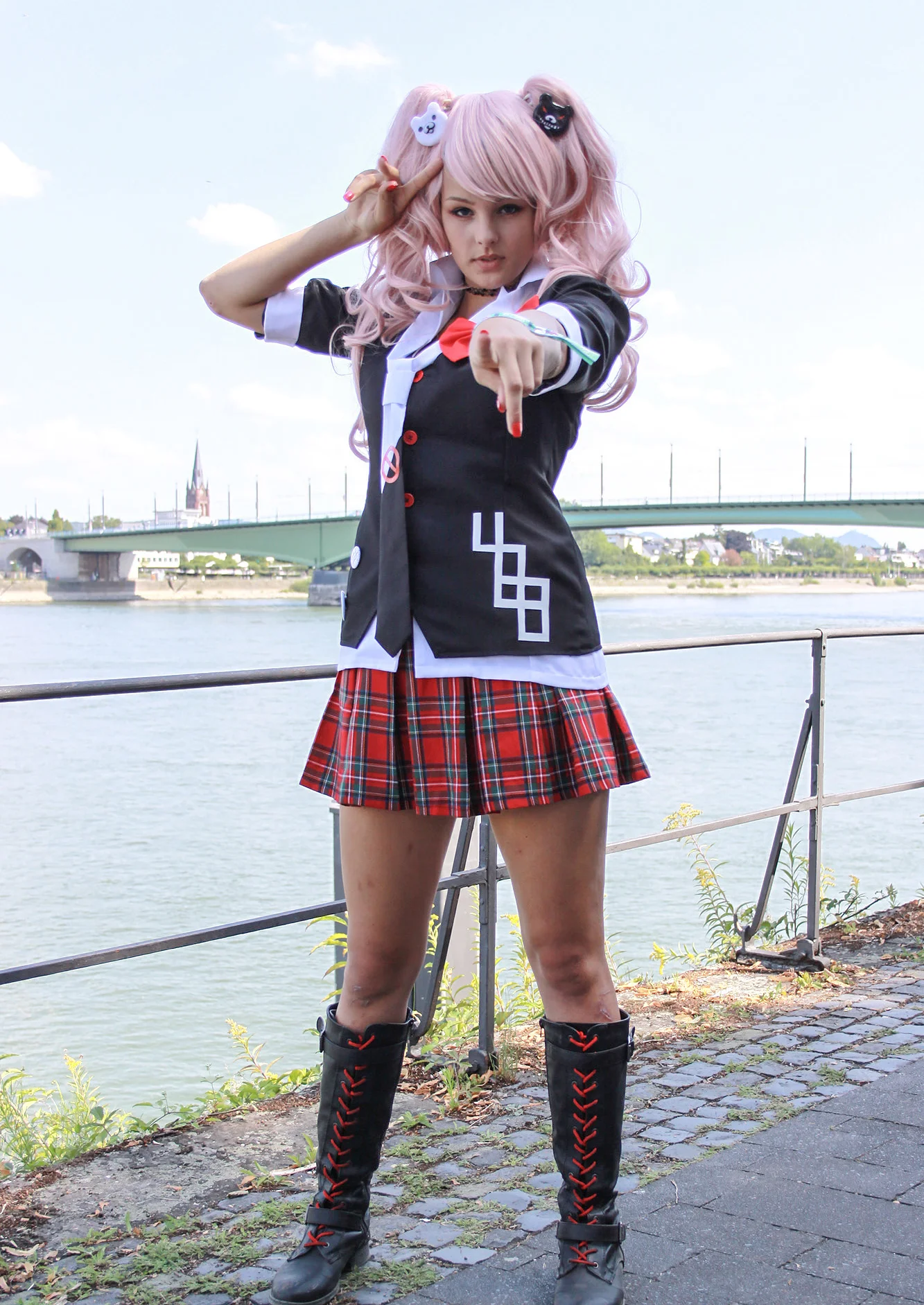 Cosplay-Cover: Junko Enoshima