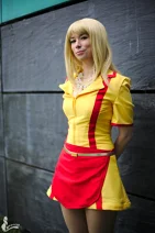 Cosplay-Cover: Caroline Channing [2 Broke Girls]
