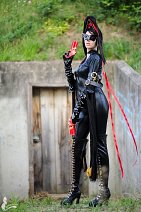 Cosplay-Cover: Bayonetta [Umbran Elegance Nr.1#]