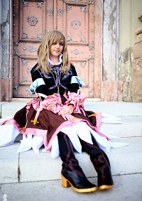 Cosplay-Cover: Elize Lutus