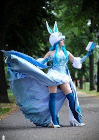 Cosplay-Cover: Glaceon Wizard