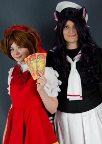 Cosplay-Cover: Sakura Kinomoto (red Dress)