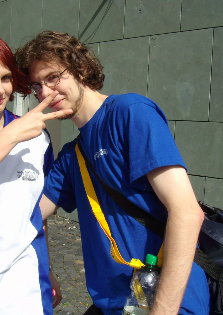Cosplay-Cover: Convention - Helfer