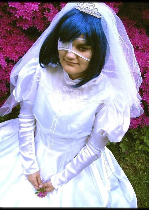 Cosplay-Cover: Akito [Wedding Dress]