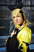 Cosplay-Cover: Kagamine Rin [Daughter of Evil]