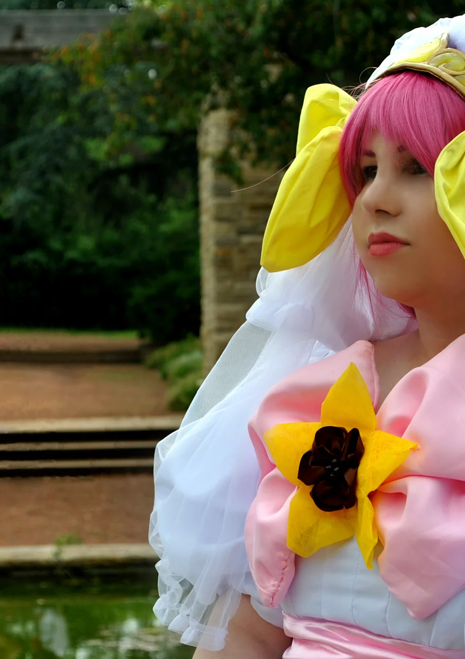 Cosplay-Cover: Momoko Hanasaki - Wedding Dress