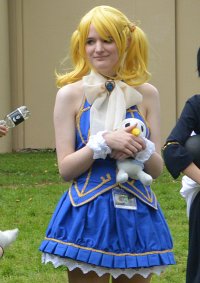 Cosplay-Cover: Lucy Heartfilia Celestial Spirit dress