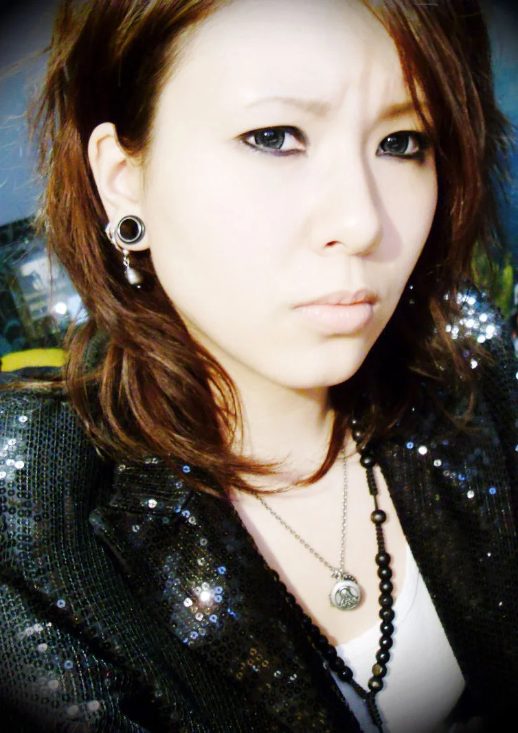 Cosplay-Cover: Ruki "Before I decay"