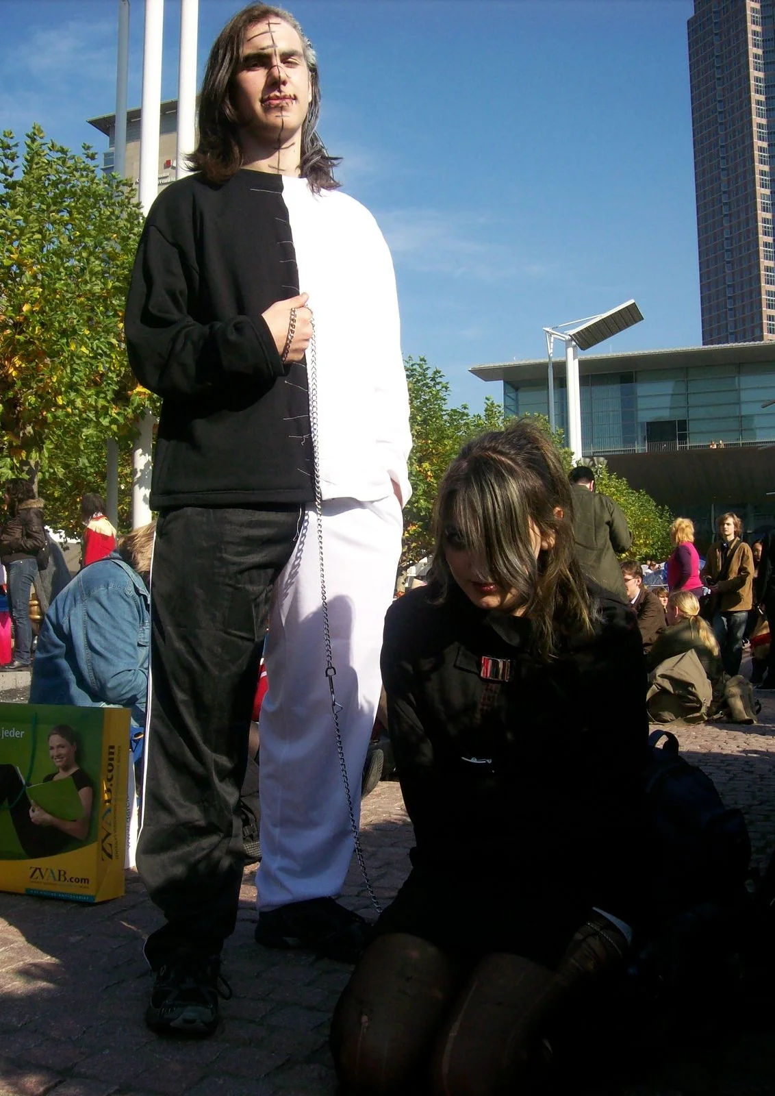 Cosplay-Cover: two half man