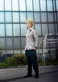 Cosplay-Cover: Bakugou Katsuki (UA School Uniform)