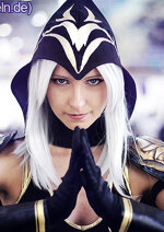 Cosplay-Cover: Ashe