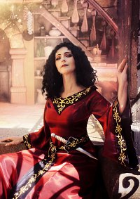Cosplay-Cover: Mother Gothel [Designer Fairytale Collection]