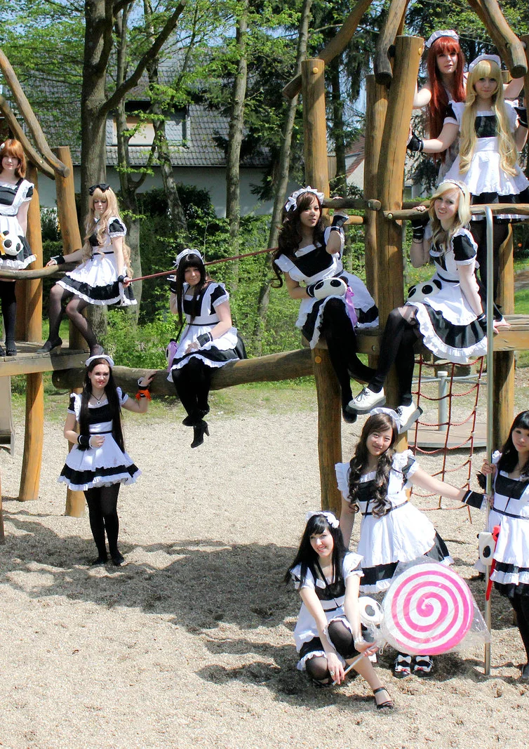 Cosplay-Cover: Lucky Chocolate Maids 2012