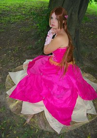Cosplay-Cover: Flora (2. Movie ballgown)