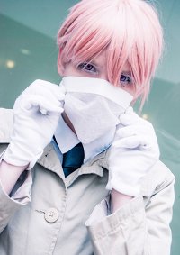 Cosplay-Cover: Shirotani [Mantel-Weste Version]