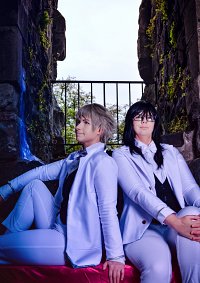 Cosplay-Cover: Leon Baskerville (schooluniform)