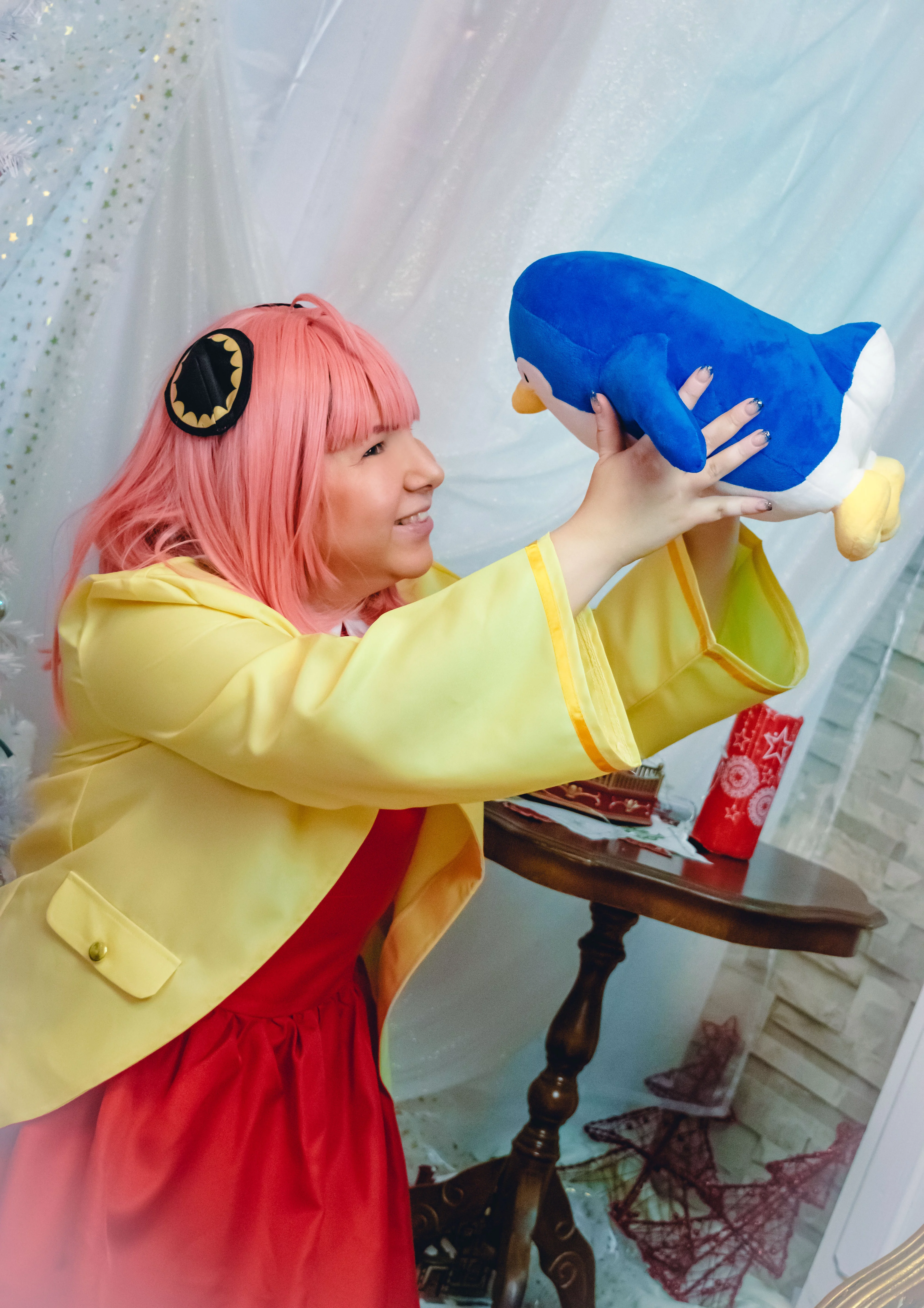 Cosplay-Cover: Anya Forger - Red Dress