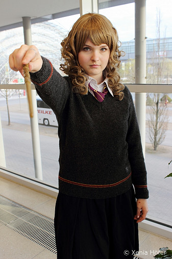 Hermine Granger [Schuluniform] - Cosplay von Faylicia auf Animexx.de