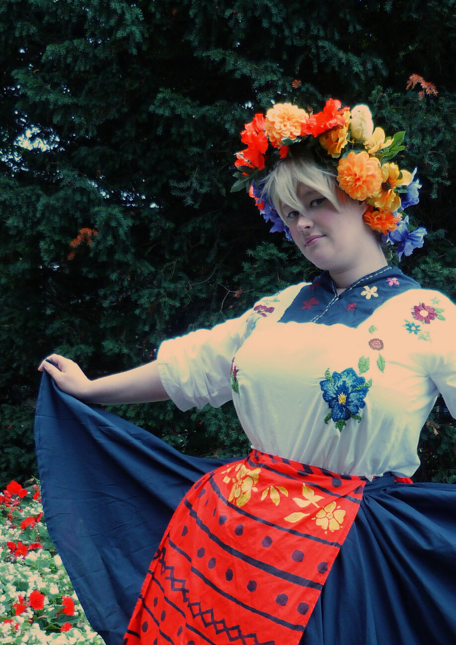 Cosplay-Cover: Ukraine (traditional dress)