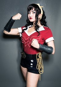 Cosplay-Cover: Bombshell Wonder Woman