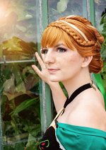 Cosplay-Cover: Anna [Ballkleid]