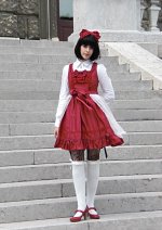 Cosplay-Cover: Red-White-Black Lolita