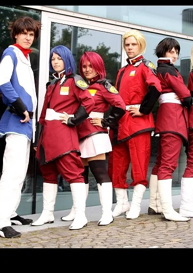 Cosplay-Cover: Meer Campbell ~ Zivil