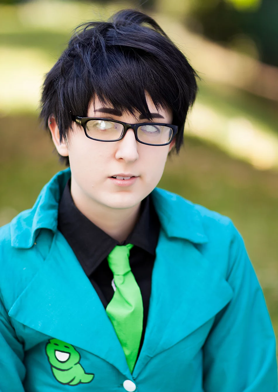 Cosplay-Cover: John Egbert ● Wise Guy suit