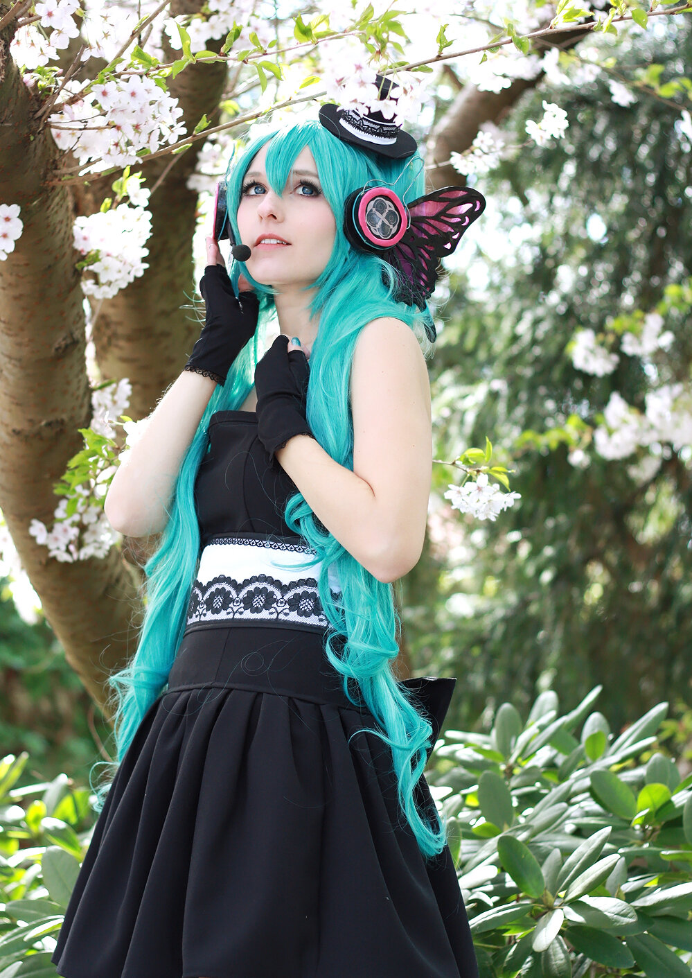 Cosplay-Cover: Miku Hatsune 『MAGNET』